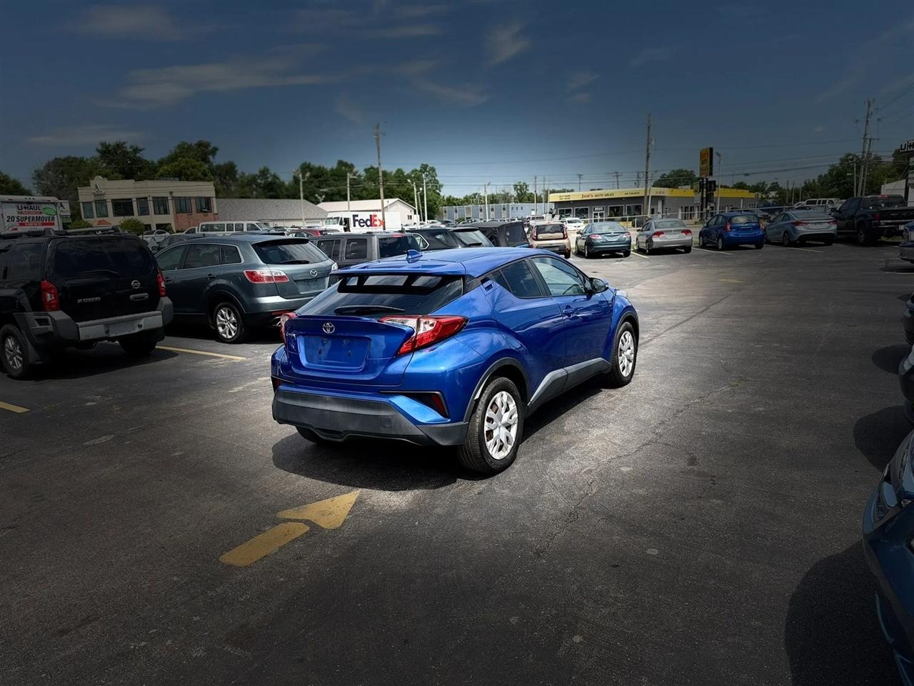 Toyota C-HR LE 2019