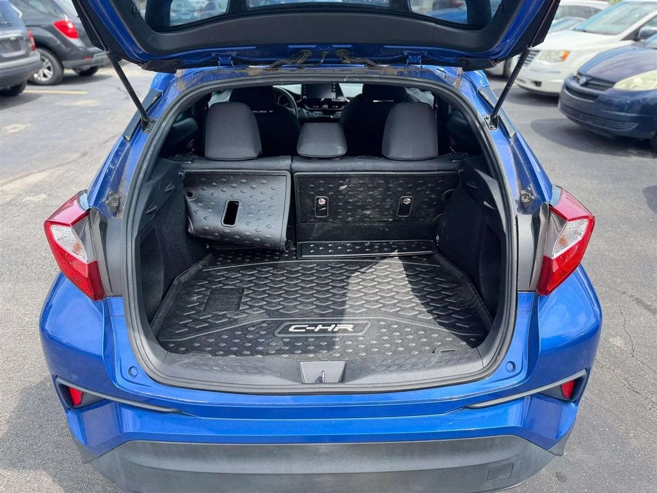 Toyota C-HR LE 2019