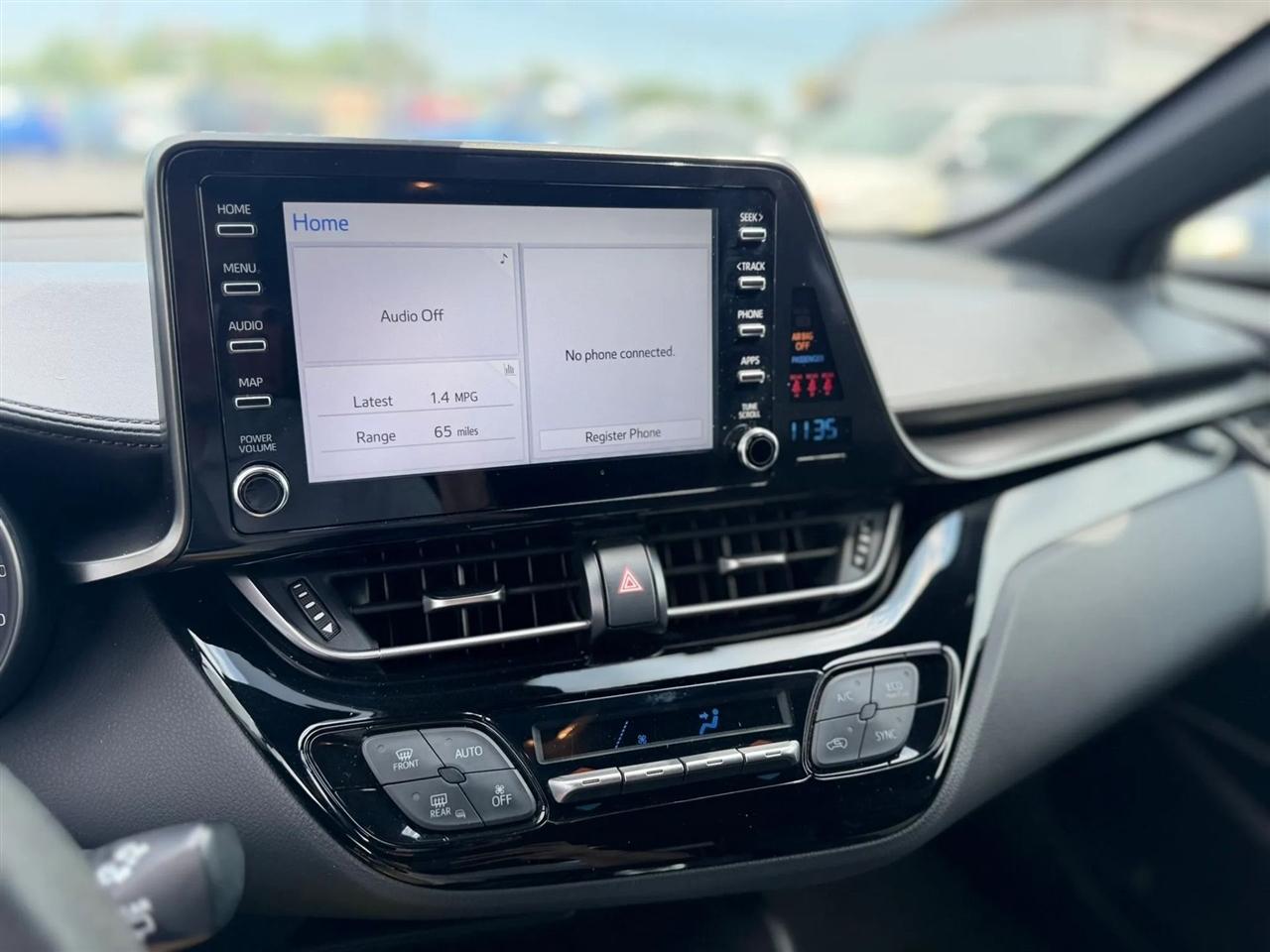 Toyota C-HR LE 2019