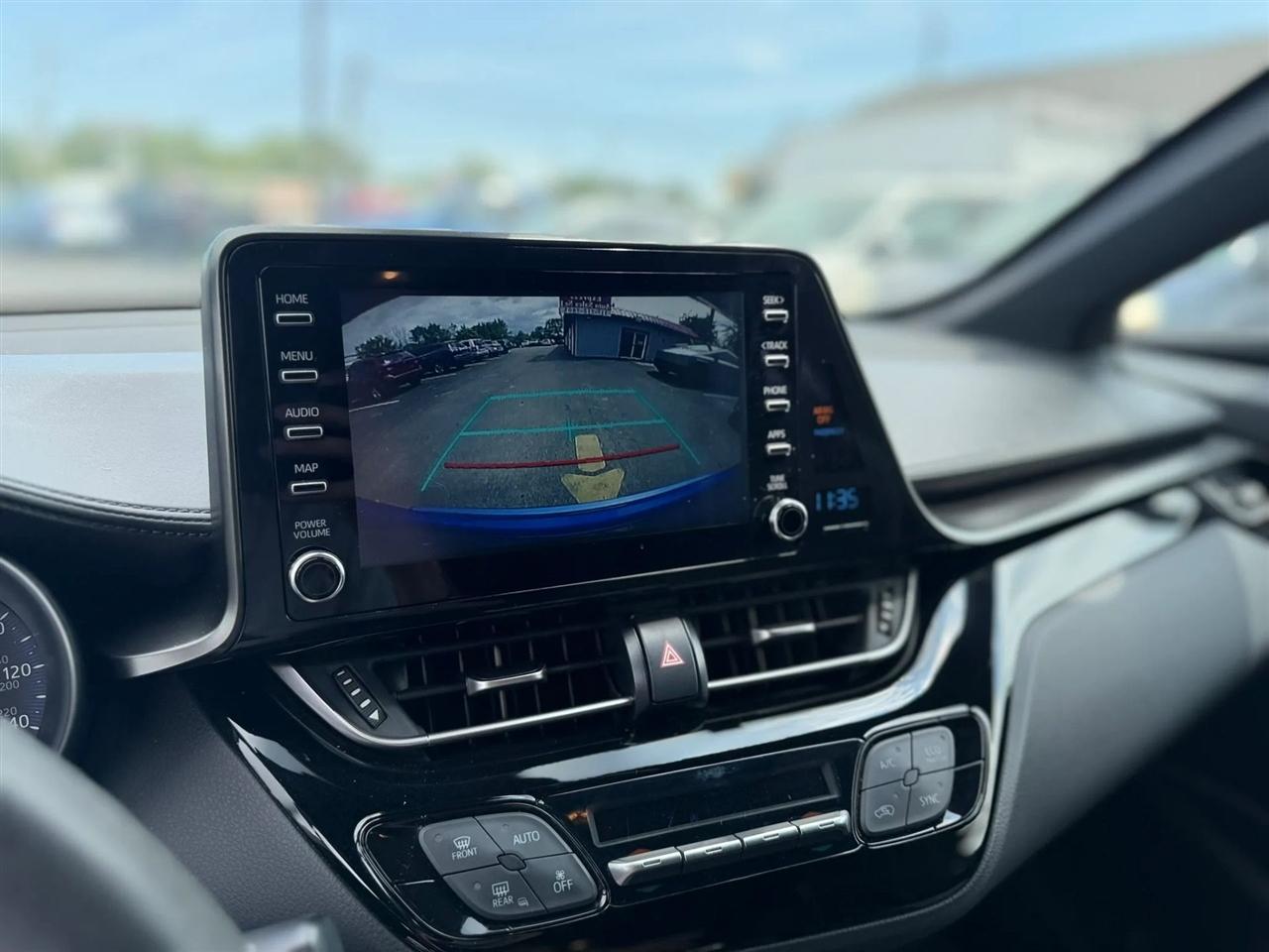 Toyota C-HR LE 2019