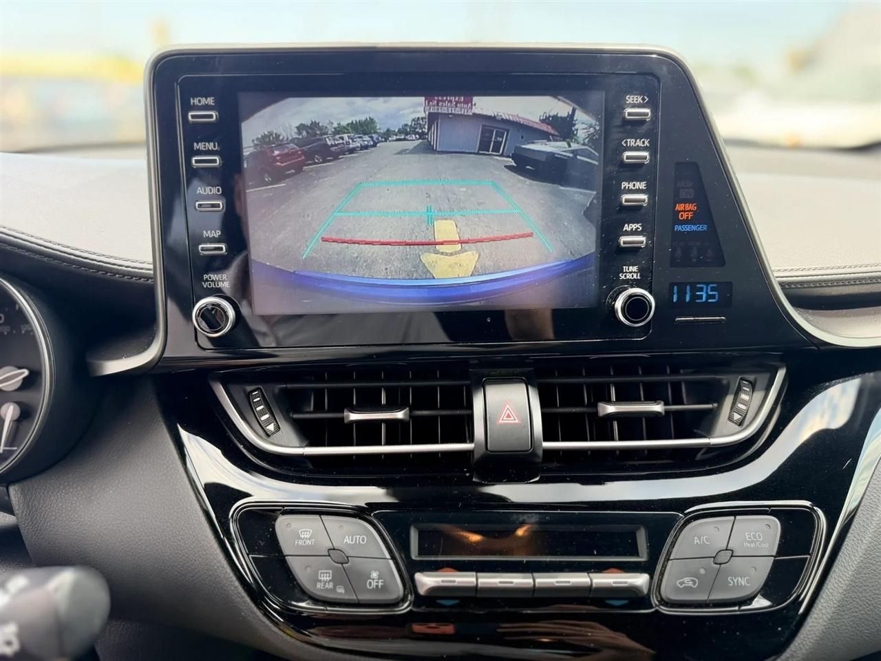 Toyota C-HR LE 2019