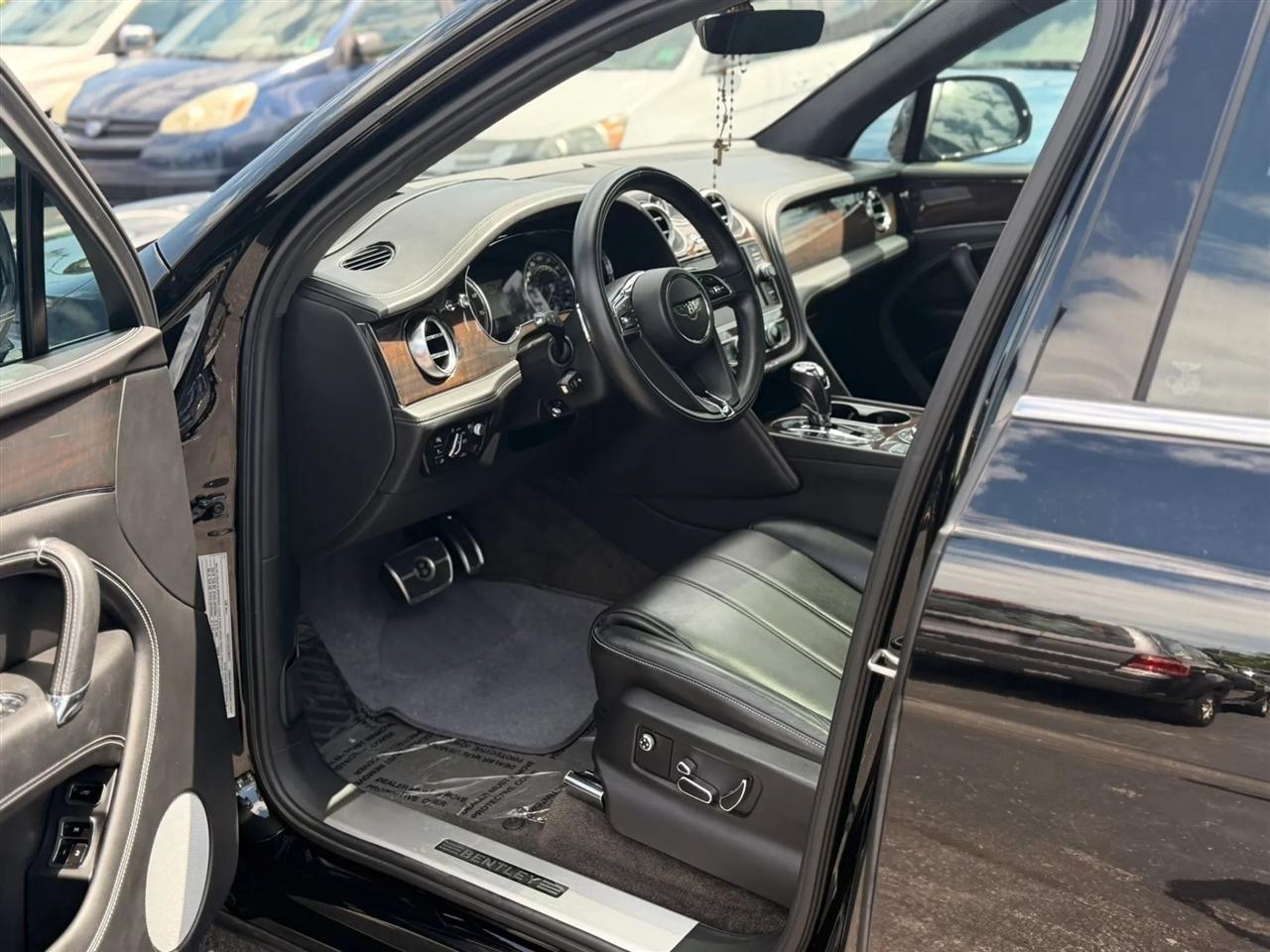 Bentley Bentayga Base 2019