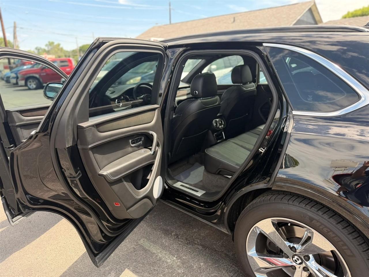 Bentley Bentayga Base 2019