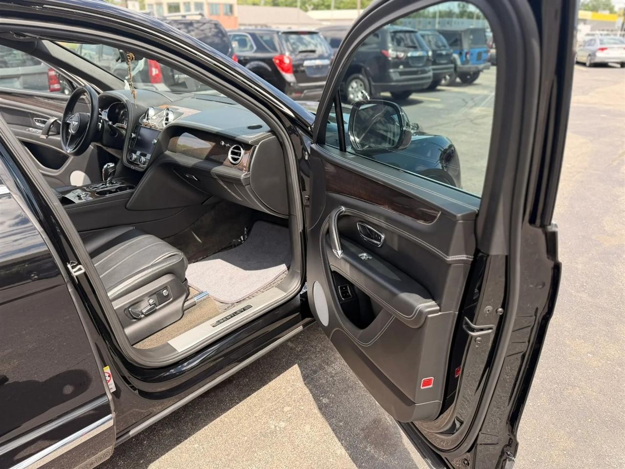 Bentley Bentayga Base 2019