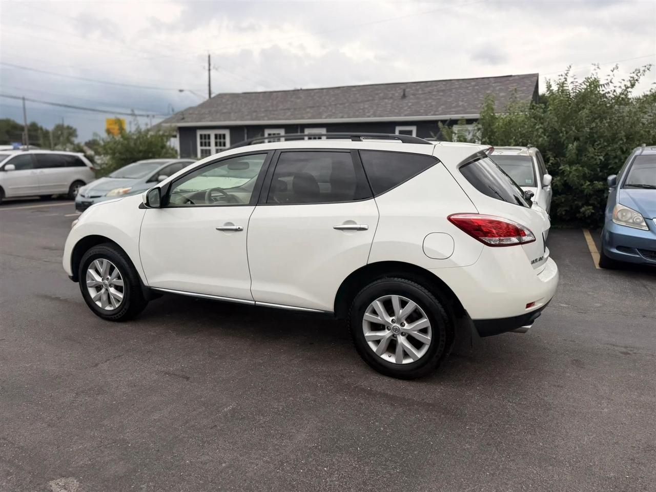 Nissan Murano SV AWD 2014