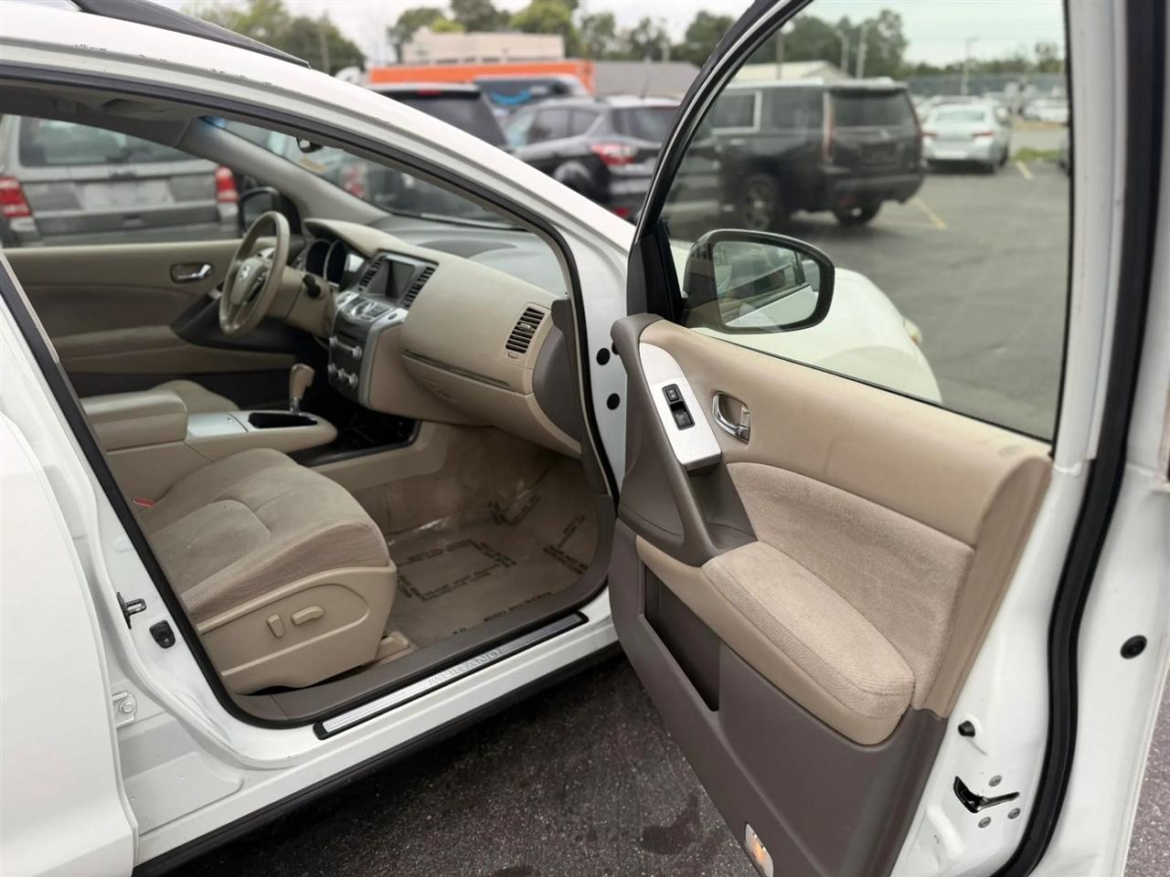 Nissan Murano SV AWD 2014