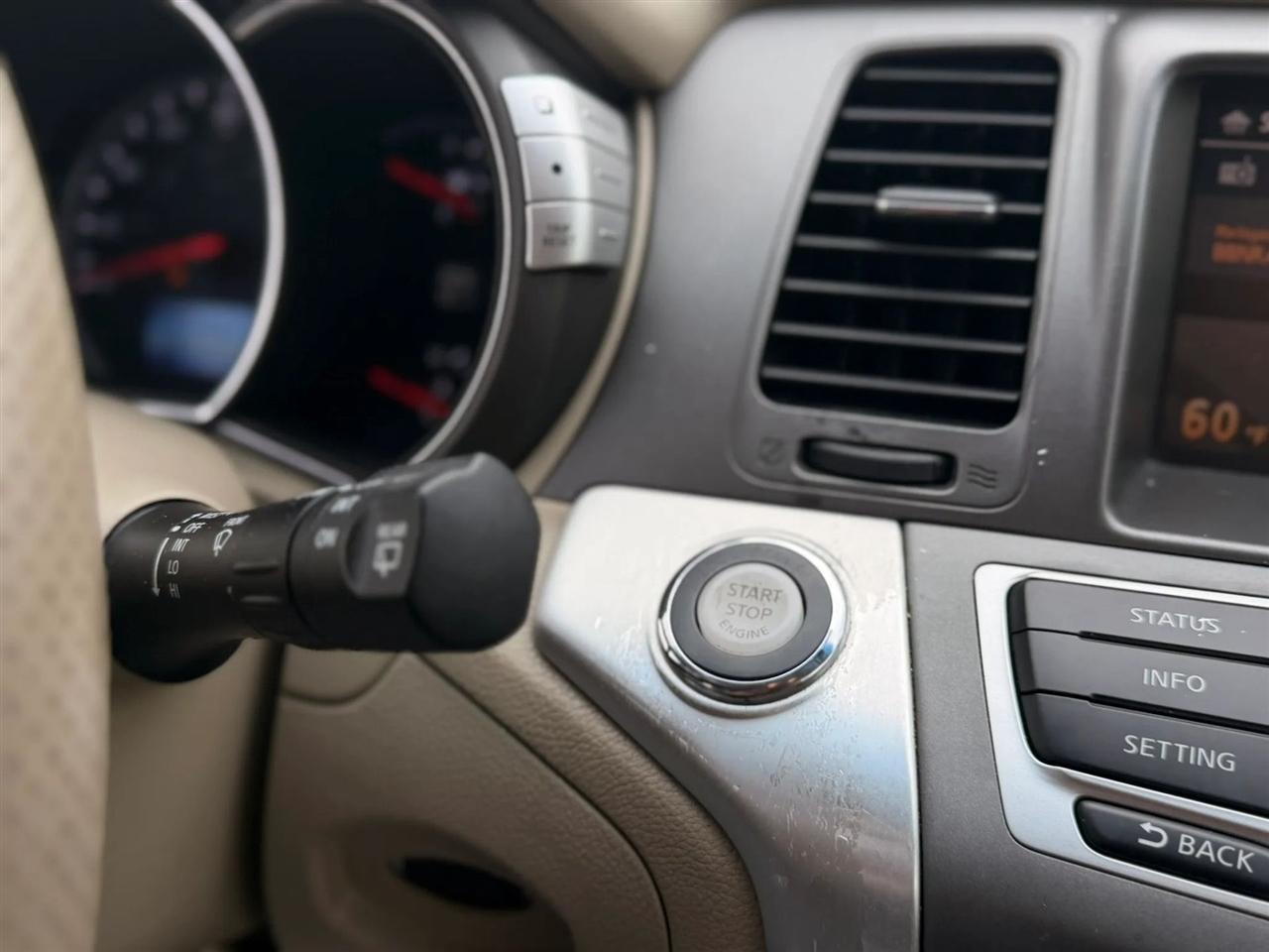 Nissan Murano SV AWD 2014