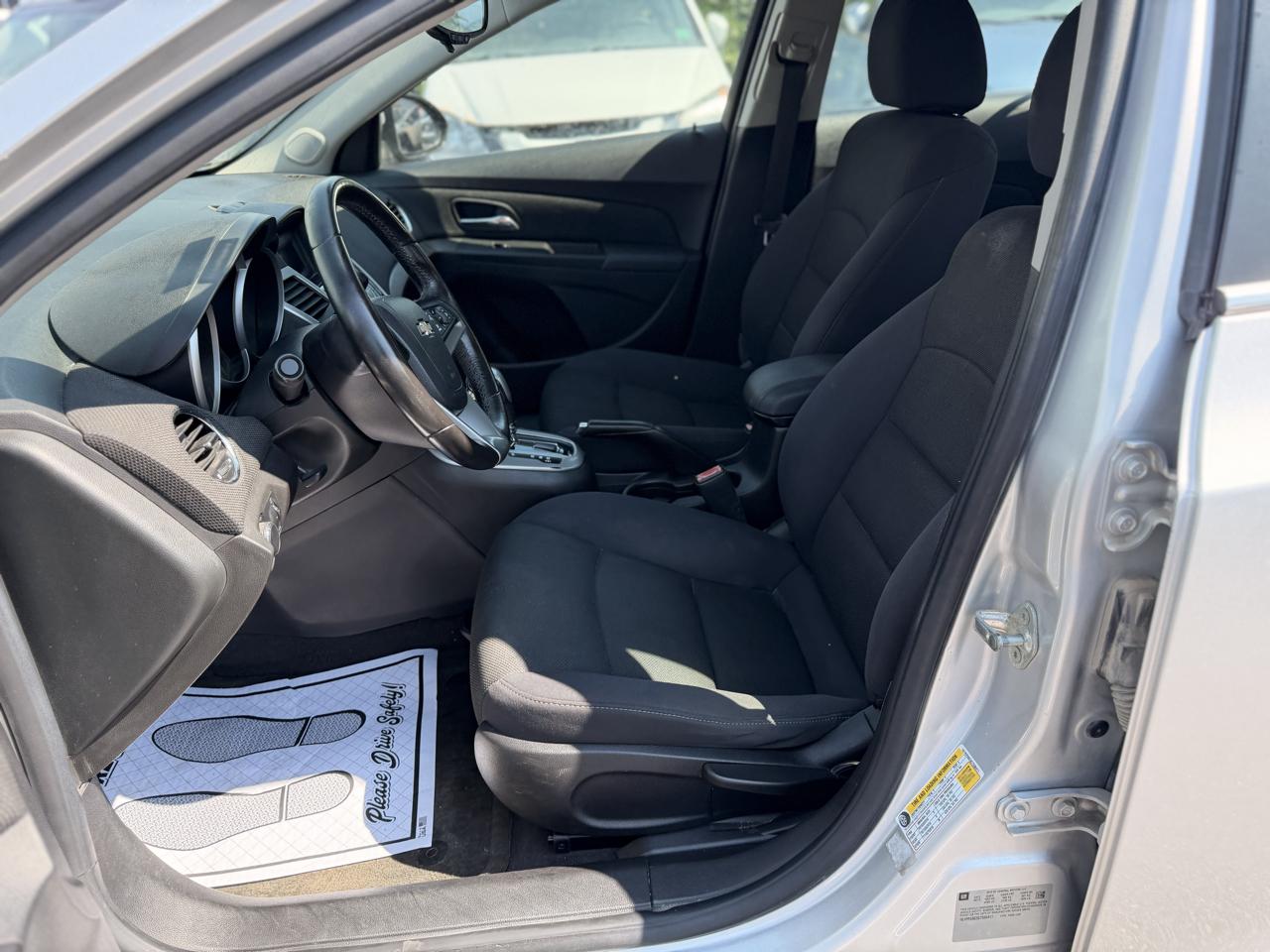 Chevrolet Cruze 1LT 2012
