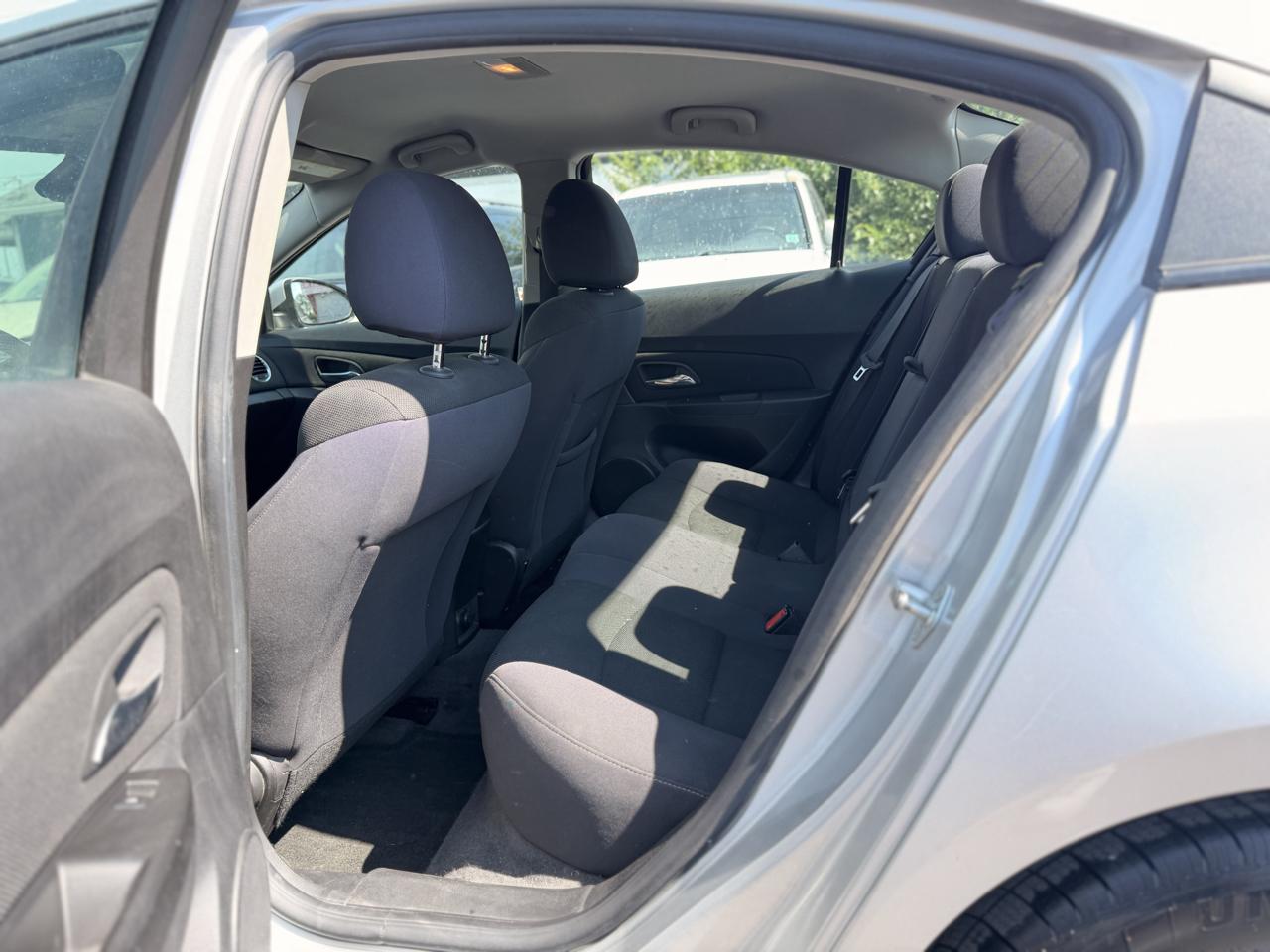 Chevrolet Cruze 1LT 2012