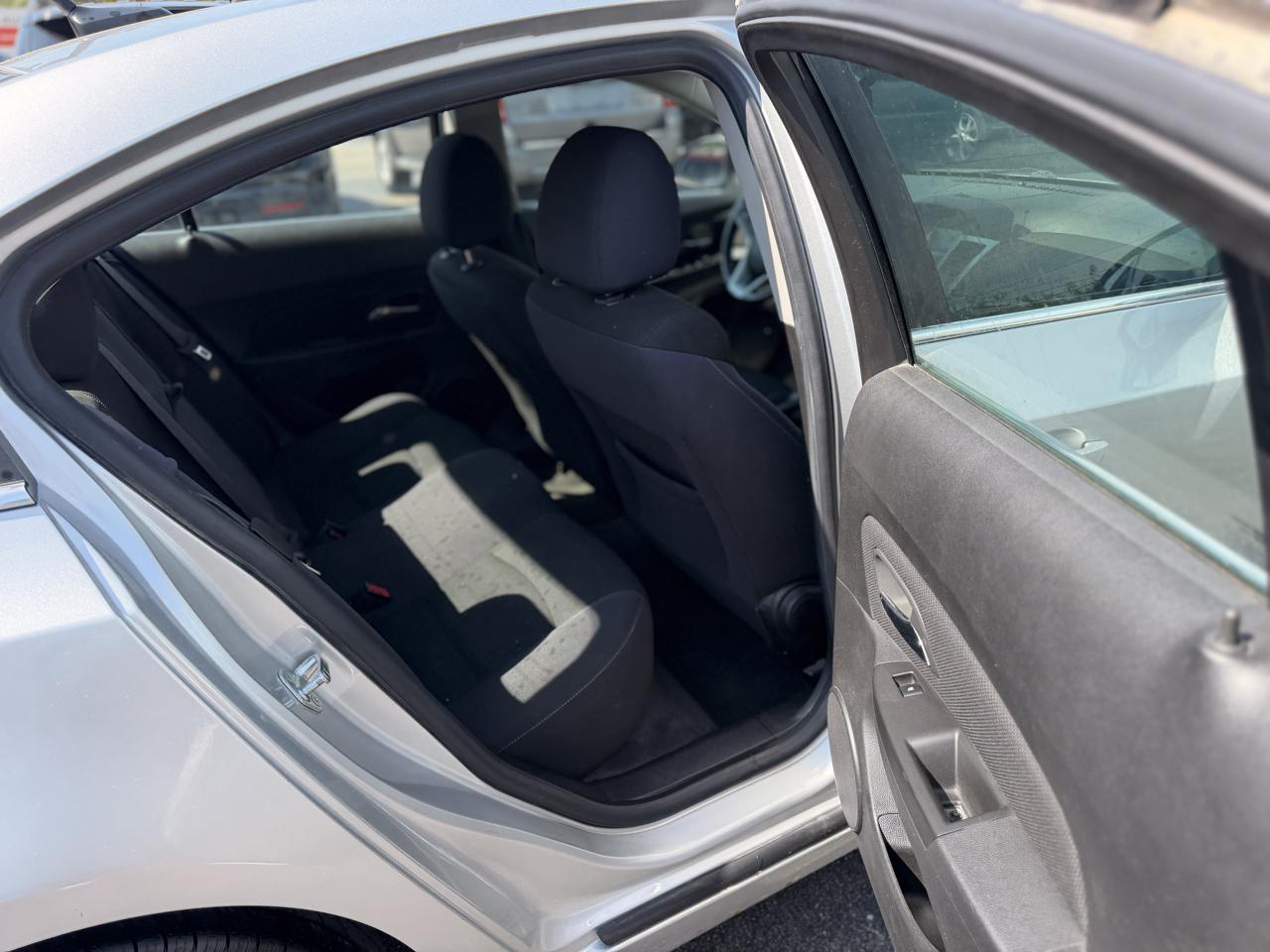 Chevrolet Cruze 1LT 2012