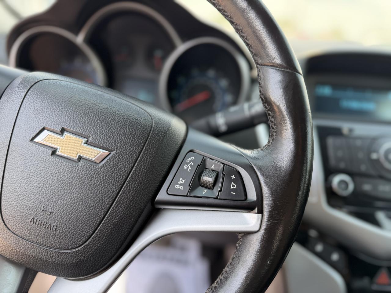 Chevrolet Cruze 1LT 2012