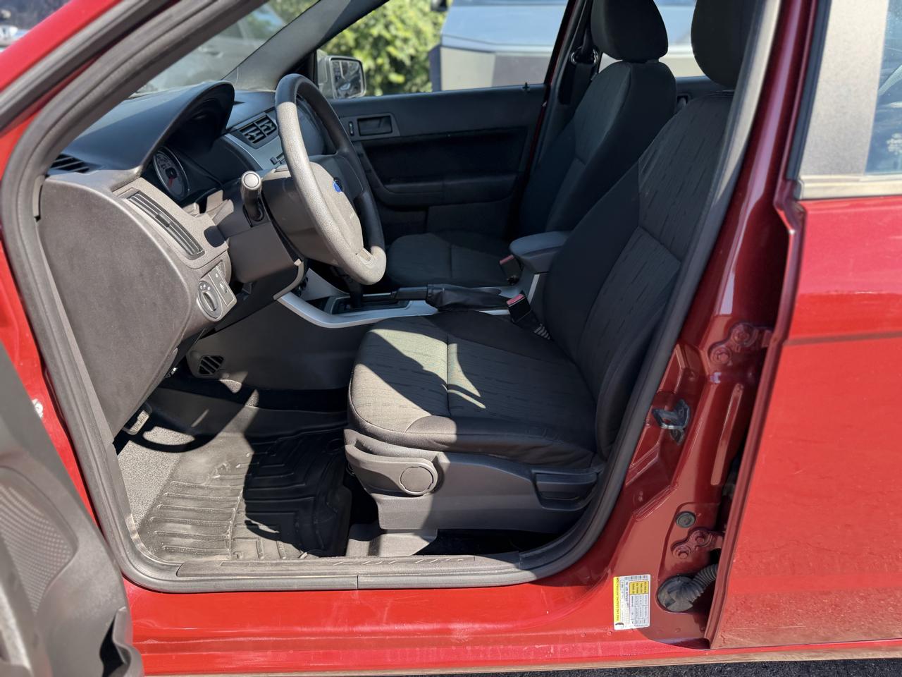 Ford Focus photo 25
