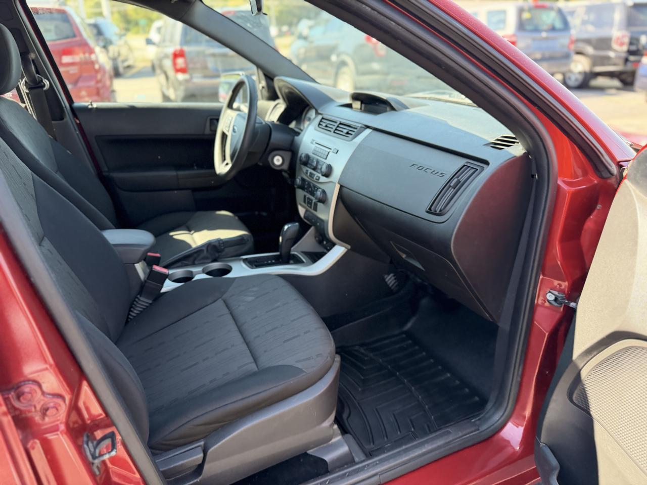 Ford Focus photo 39