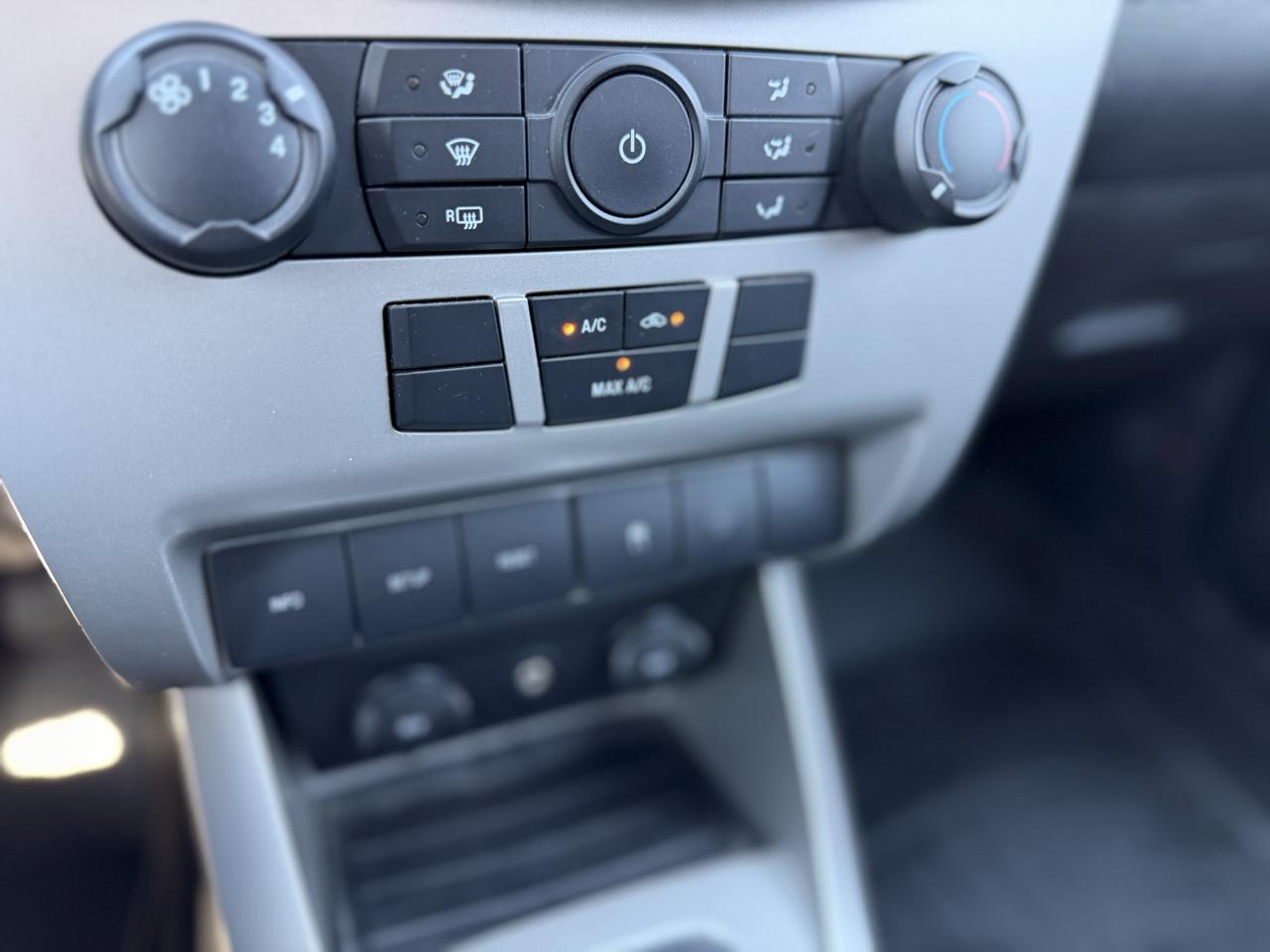 Ford Focus photo 52