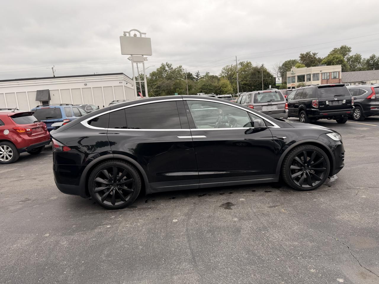 Tesla Model X 75D 4D SUV AWD 2017
