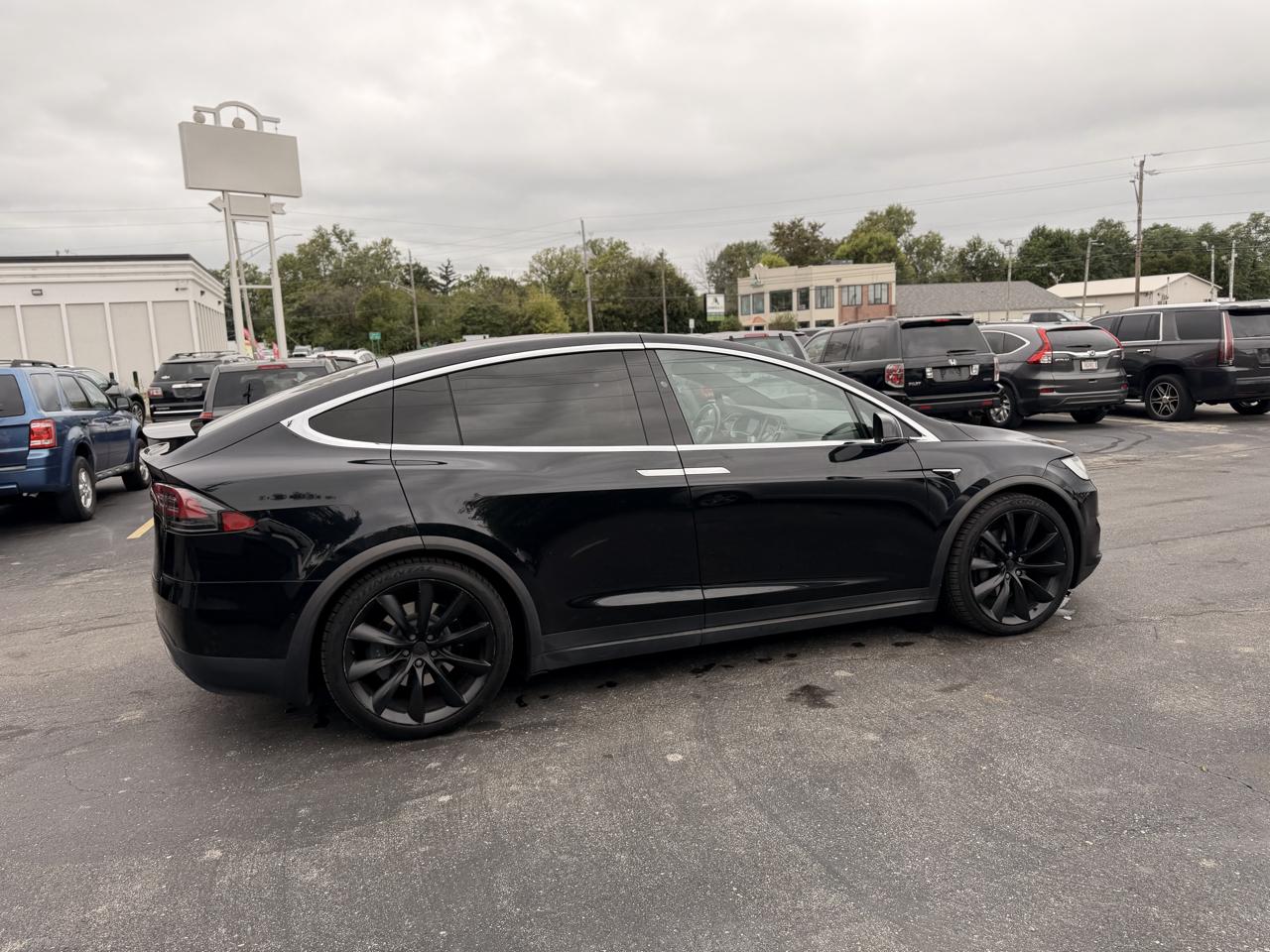 Tesla Model X 75D 4D SUV AWD 2017
