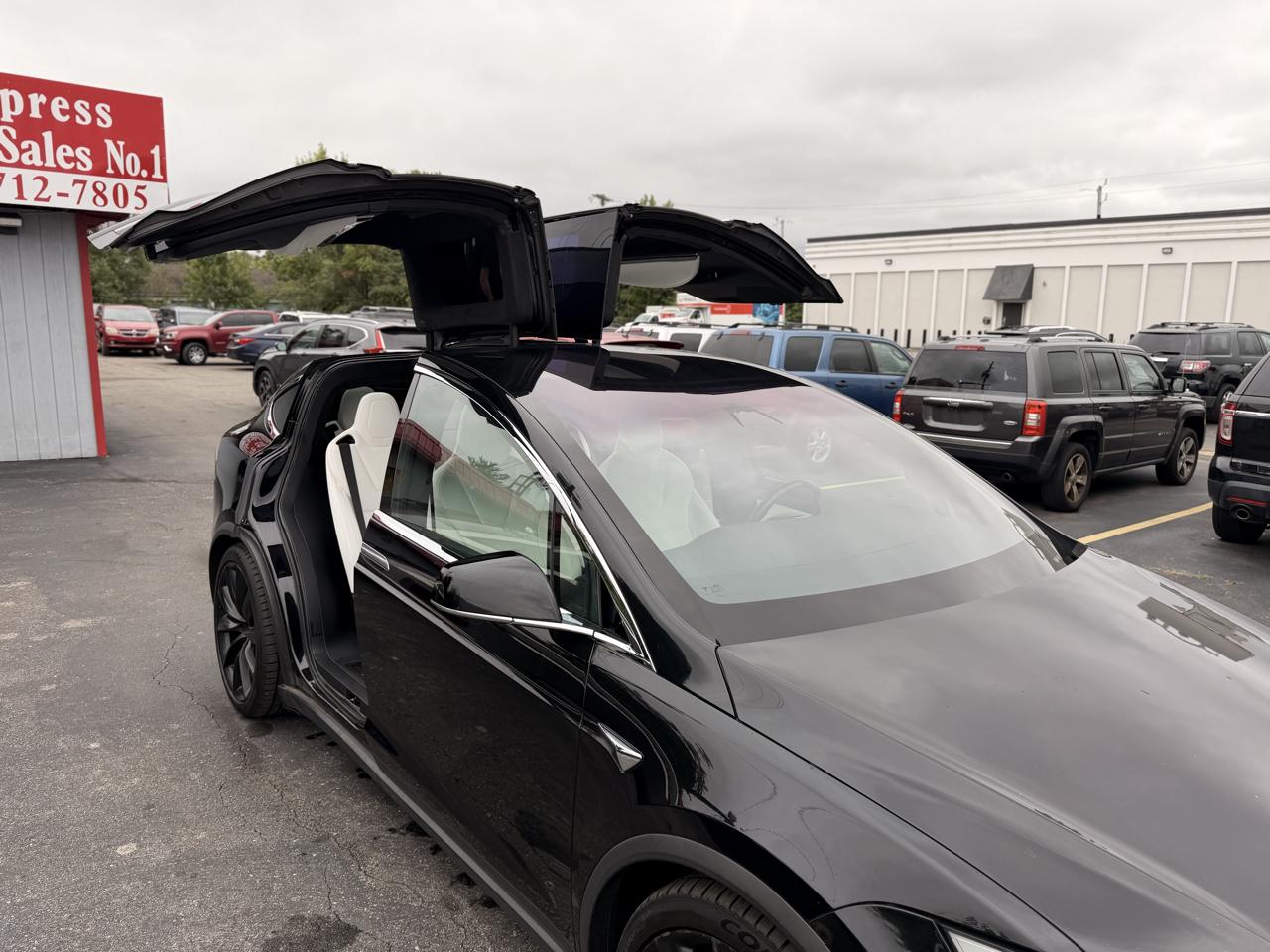 Tesla Model X 75D 4D SUV AWD 2017