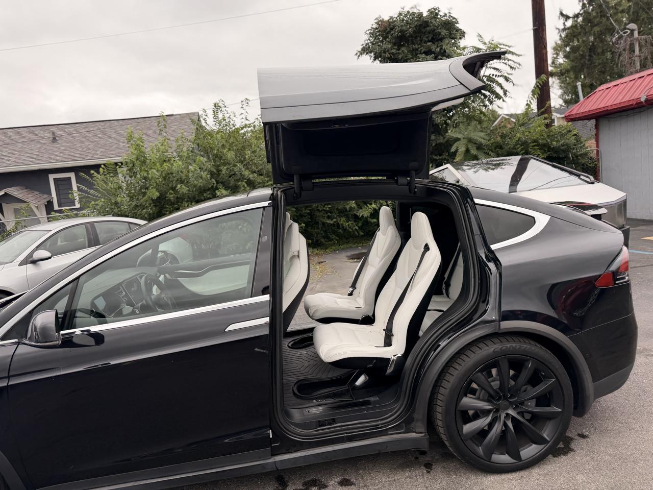Tesla Model X 75D 4D SUV AWD 2017