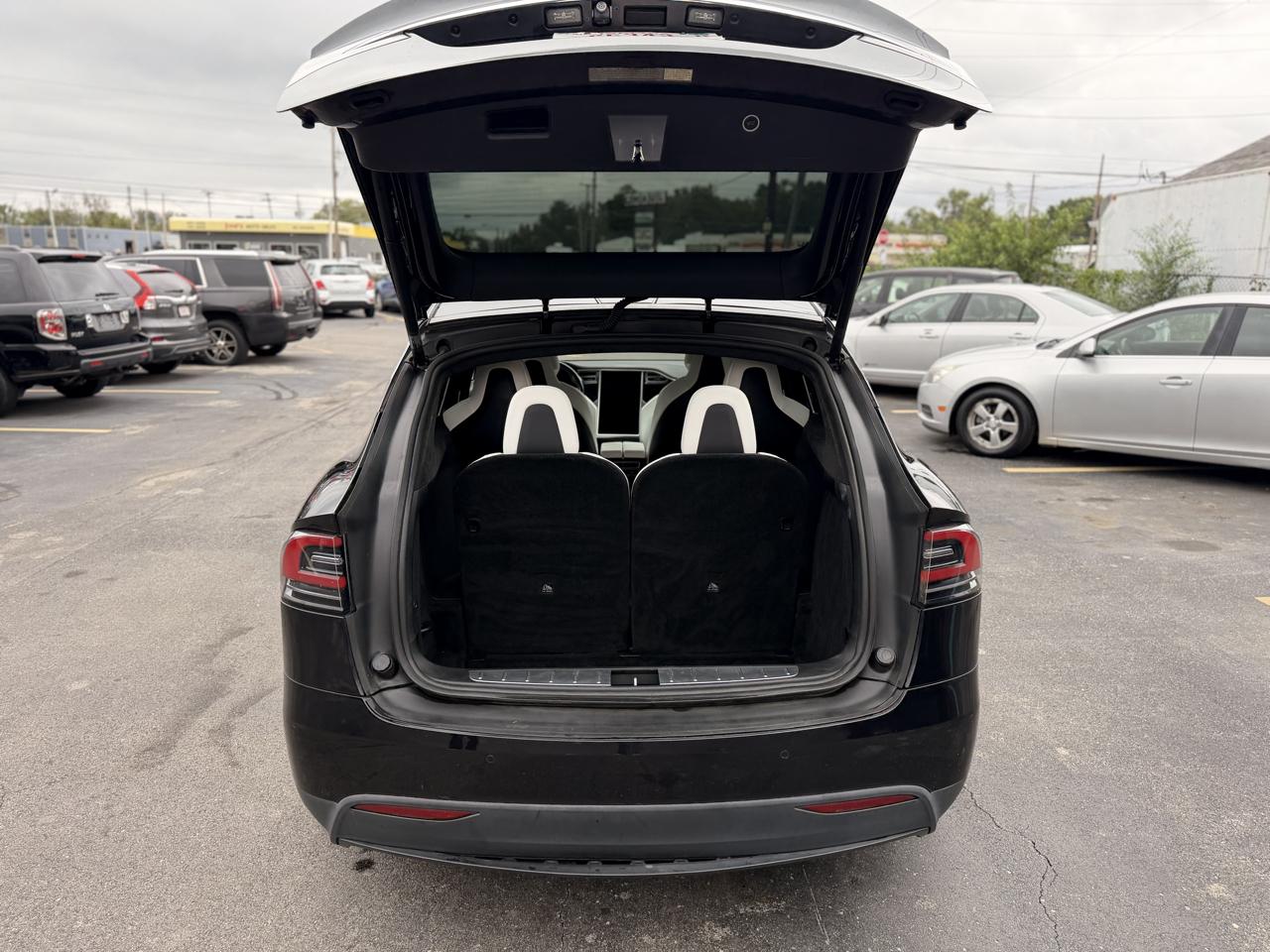 Tesla Model X 75D 4D SUV AWD 2017