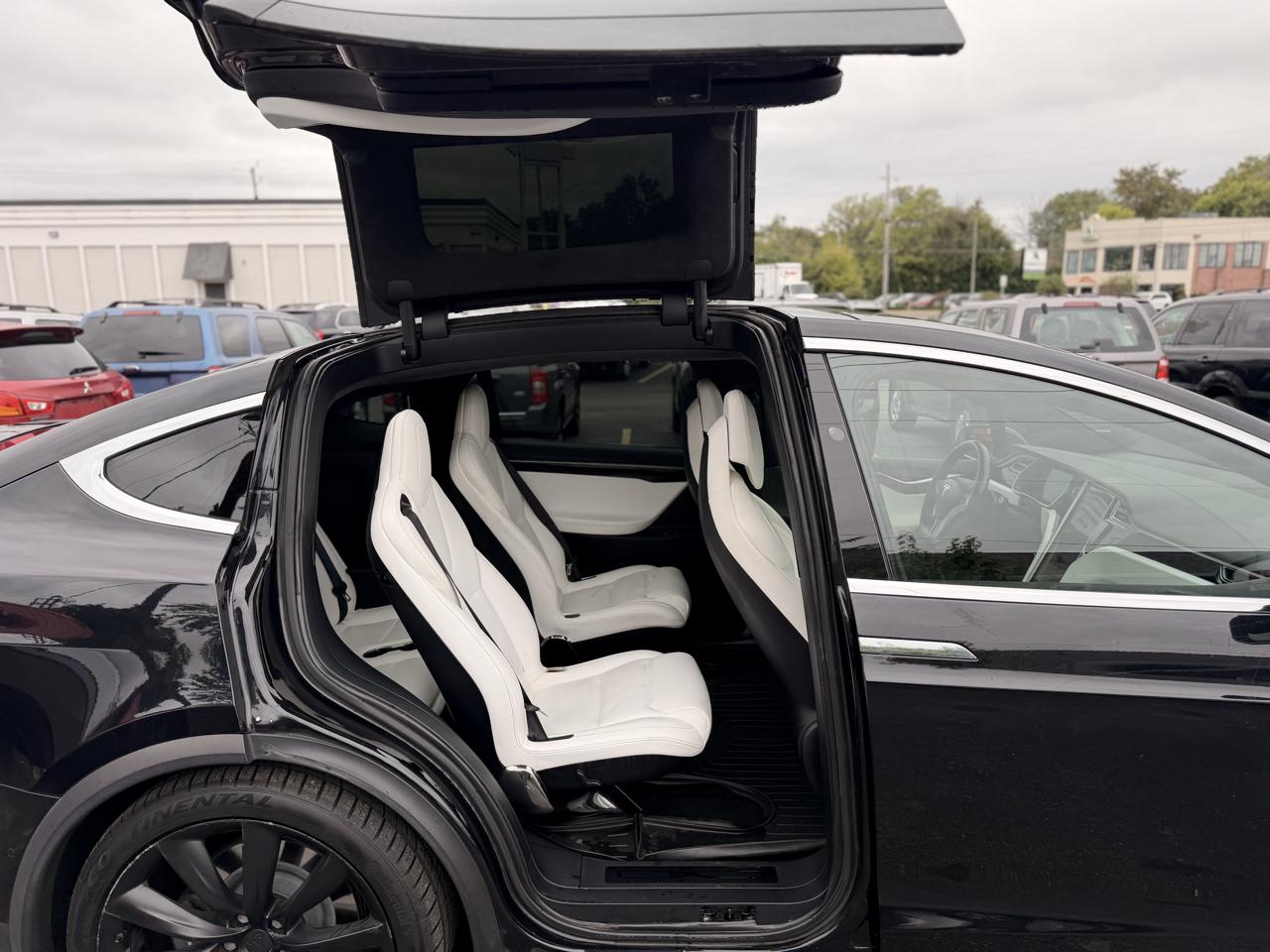 Tesla Model X 75D 4D SUV AWD 2017