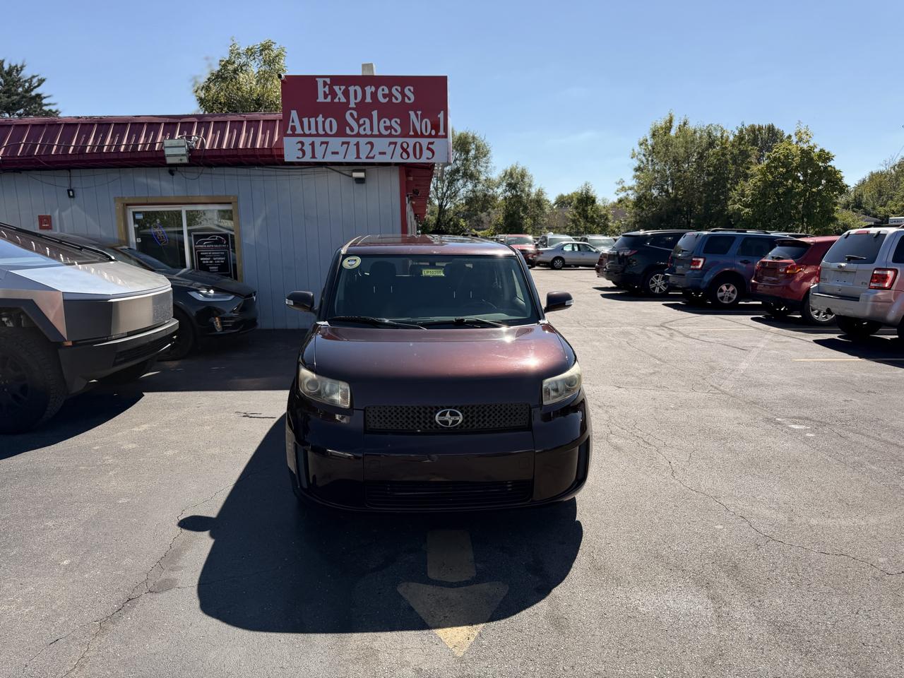Toyota Scion xB photo 2