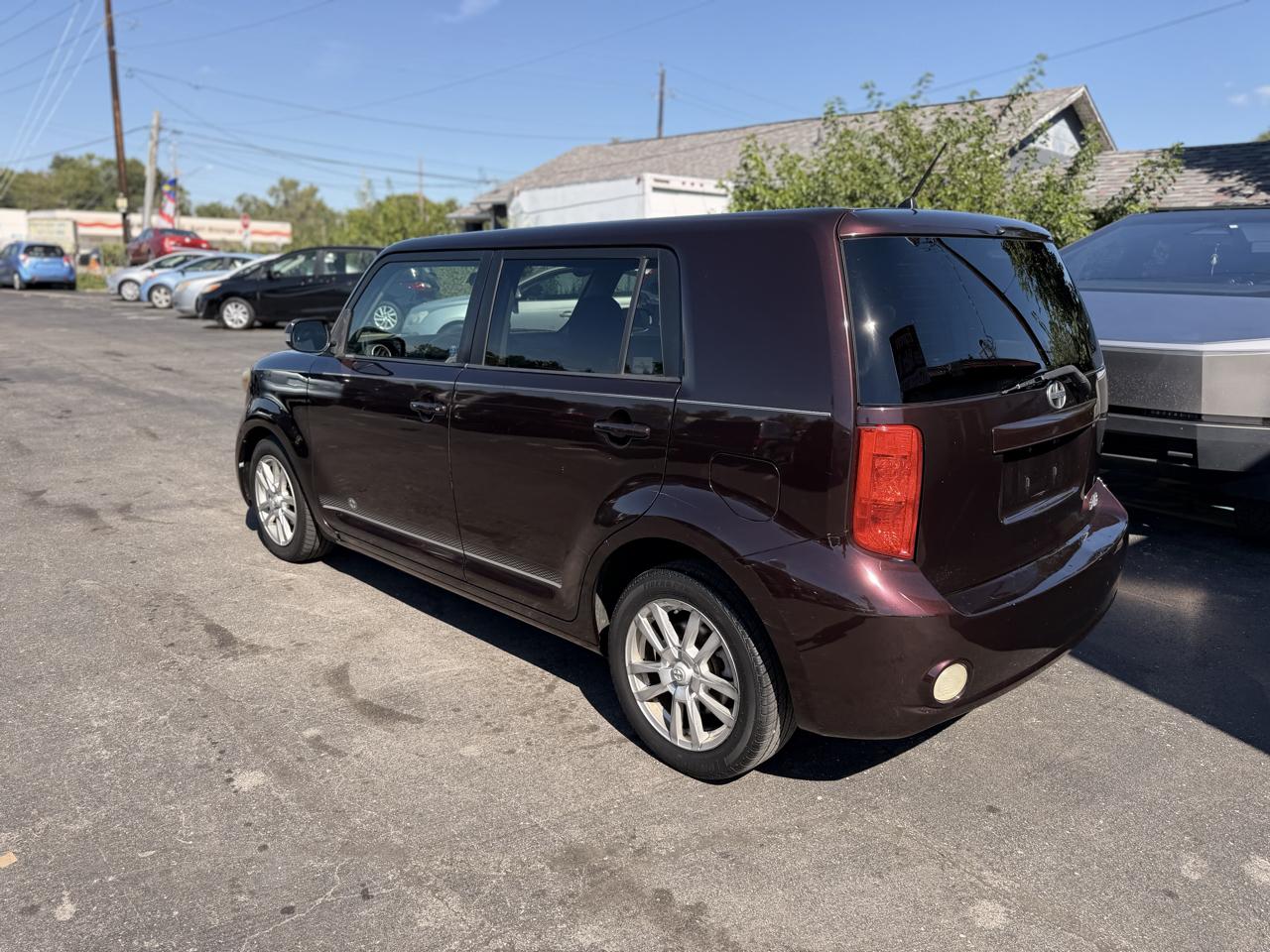 Toyota Scion xB photo 12