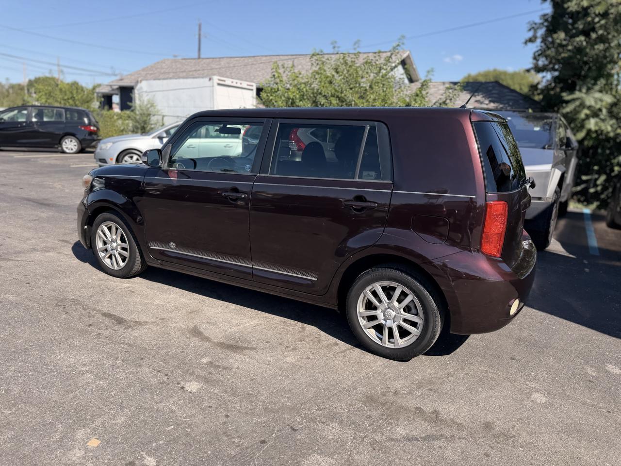 Toyota Scion xB photo 13