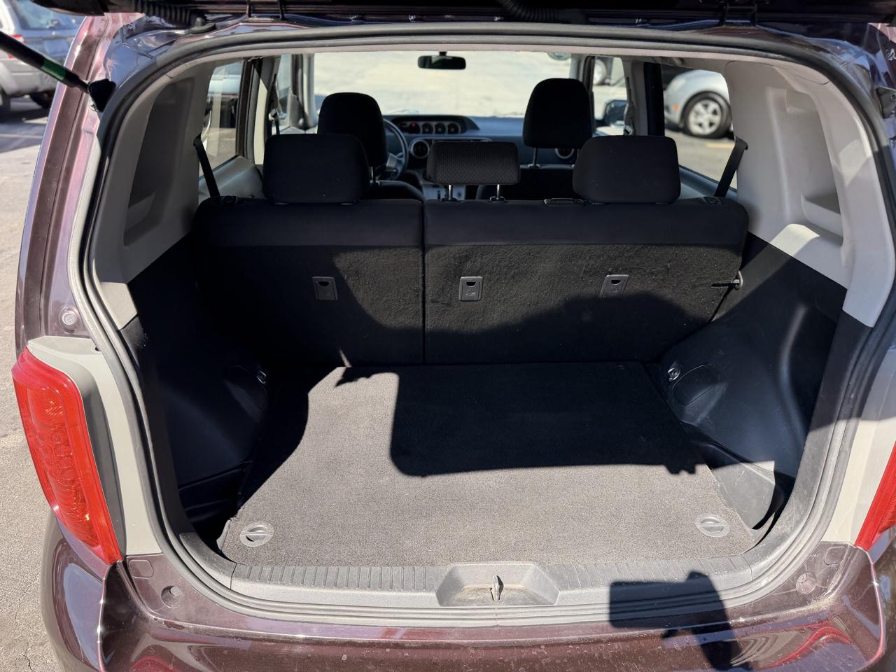 Toyota Scion xB photo 34