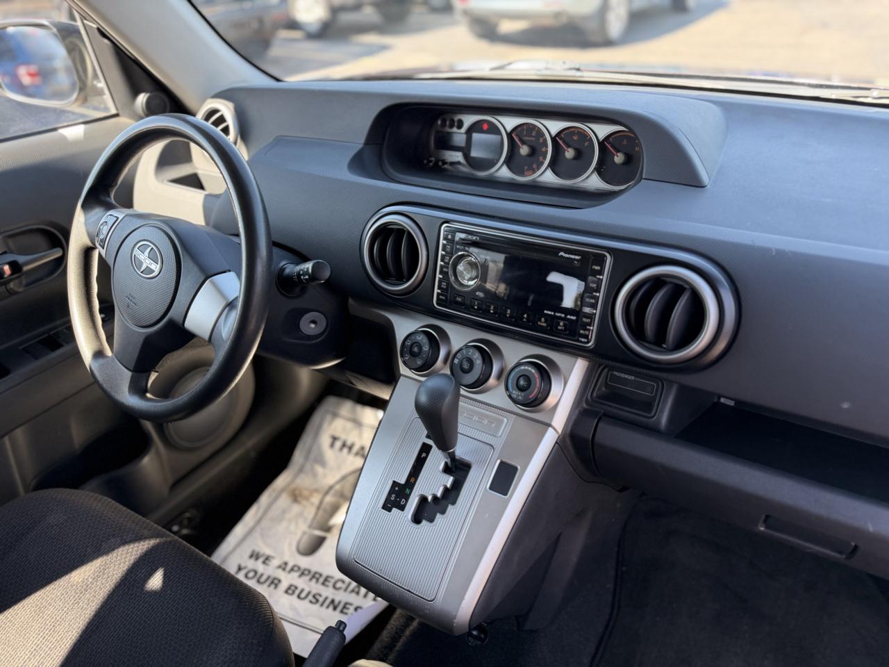Toyota Scion xB photo 43
