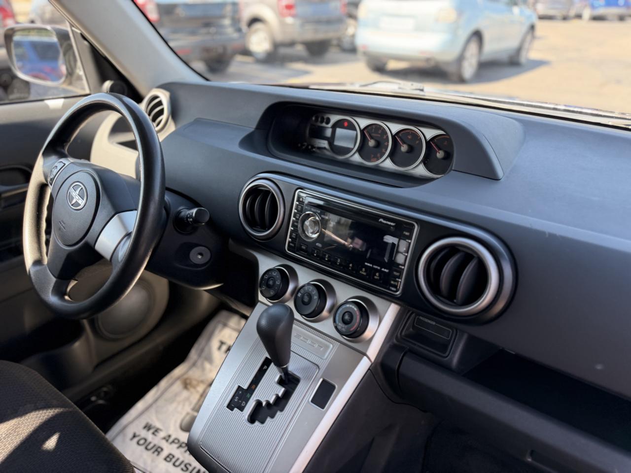 Toyota Scion xB photo 44