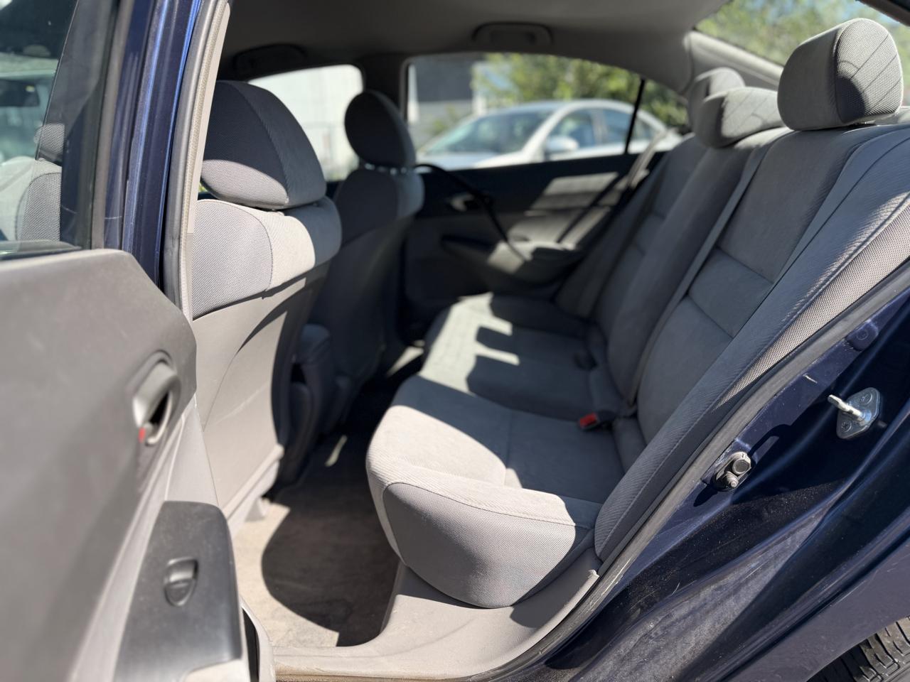 Honda Civic photo 33