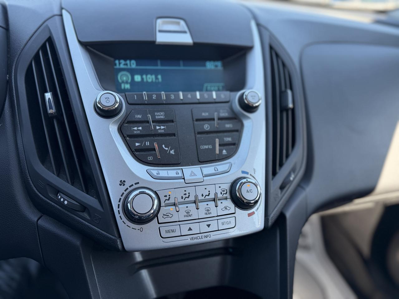 Chevrolet Equinox LS 2WD 2014