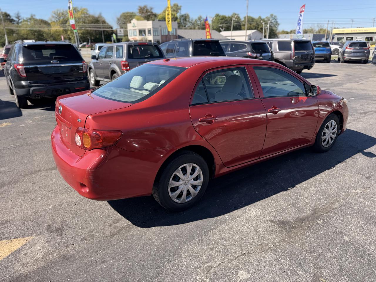 Toyota Corolla Base 5-Speed MT 2010