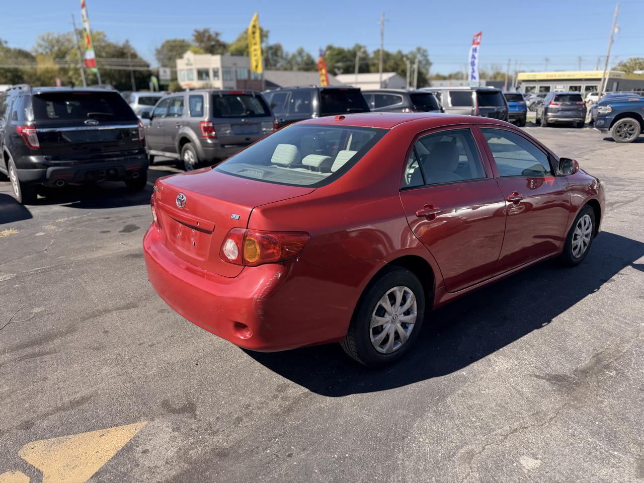 Toyota Corolla Base 5-Speed MT 2010