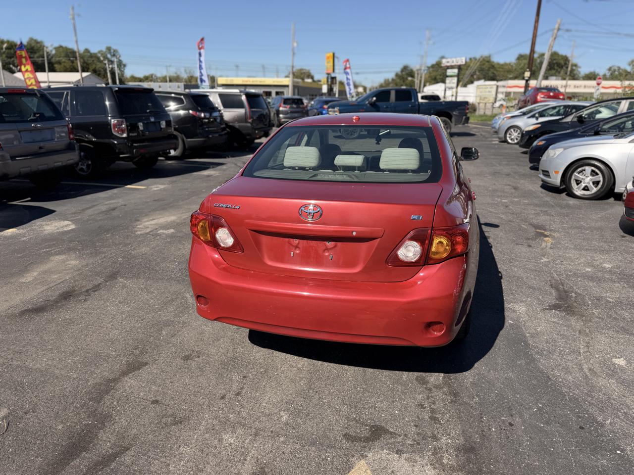 Toyota Corolla Base 5-Speed MT 2010
