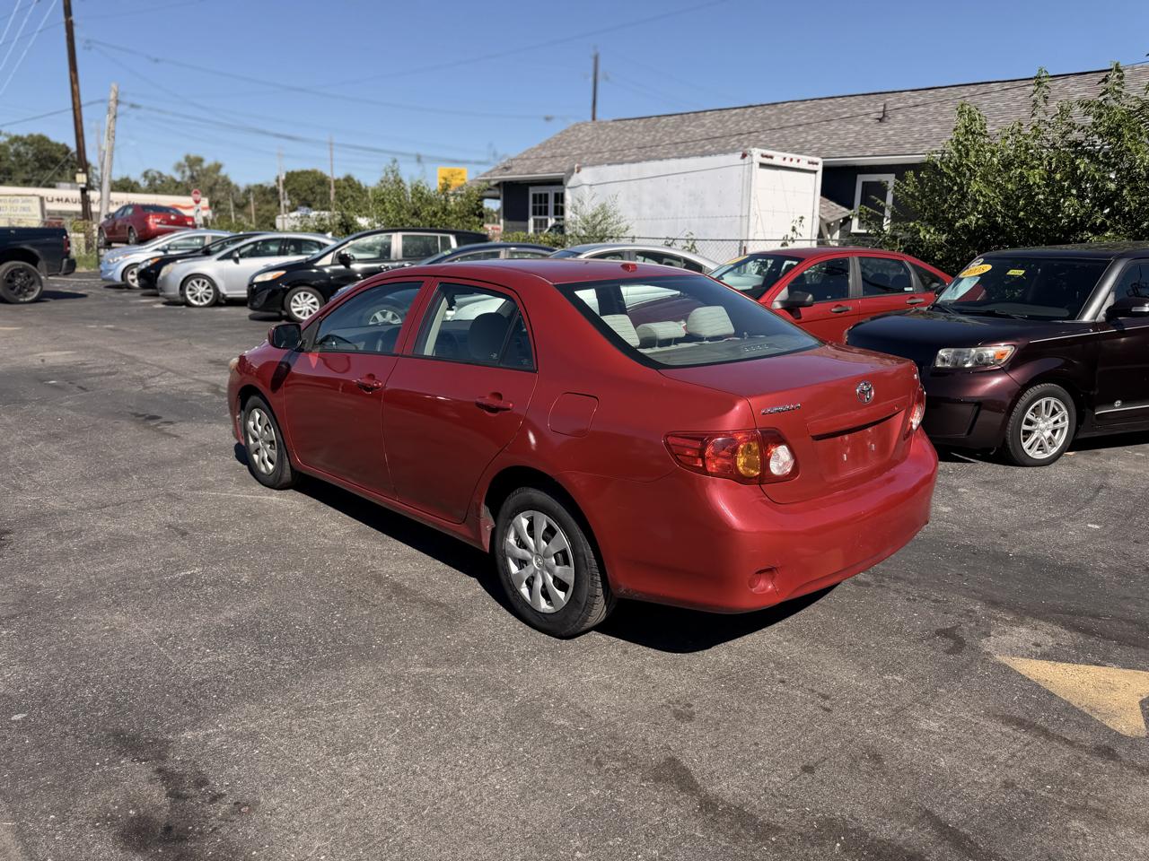 Toyota Corolla Base 5-Speed MT 2010
