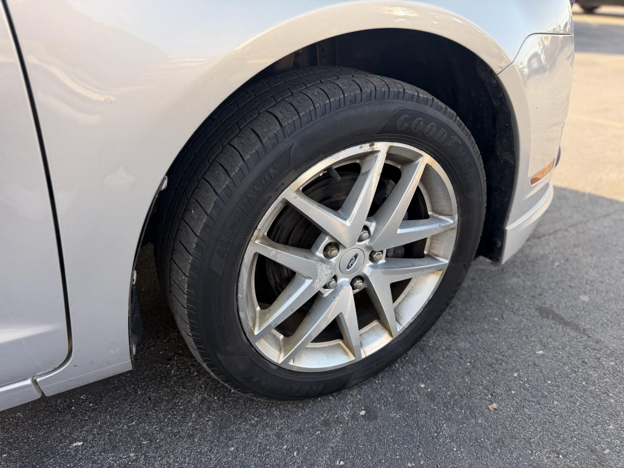 Ford Fusion SEL 2010