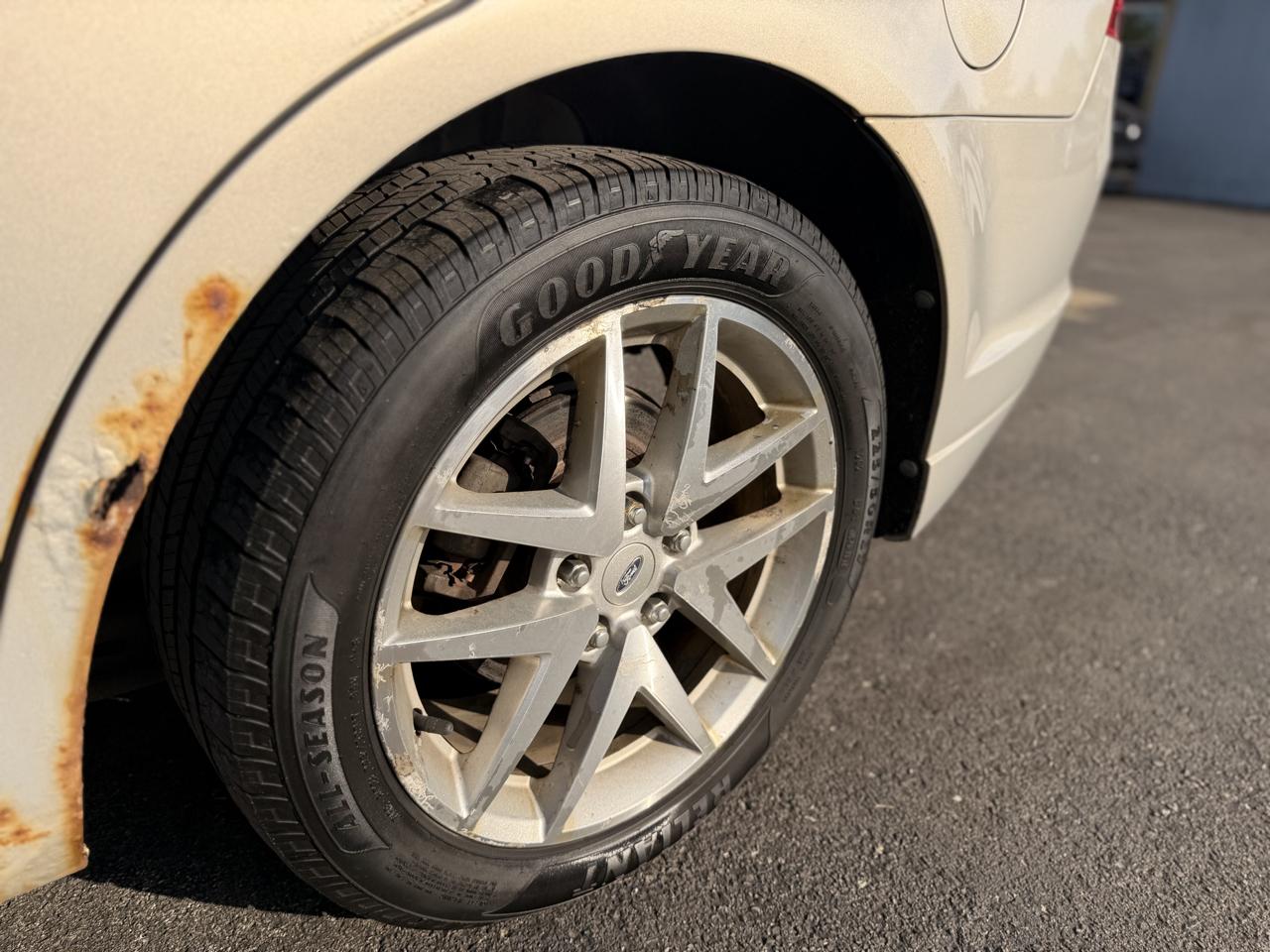 Ford Fusion SEL 2010