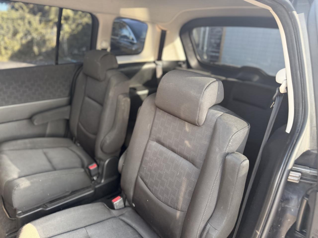 Mazda MAZDA5 Grand Touring 2010