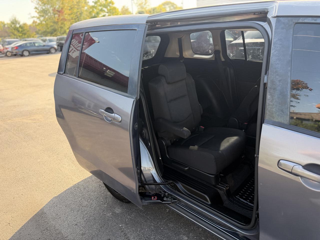 Mazda MAZDA5 Grand Touring 2010