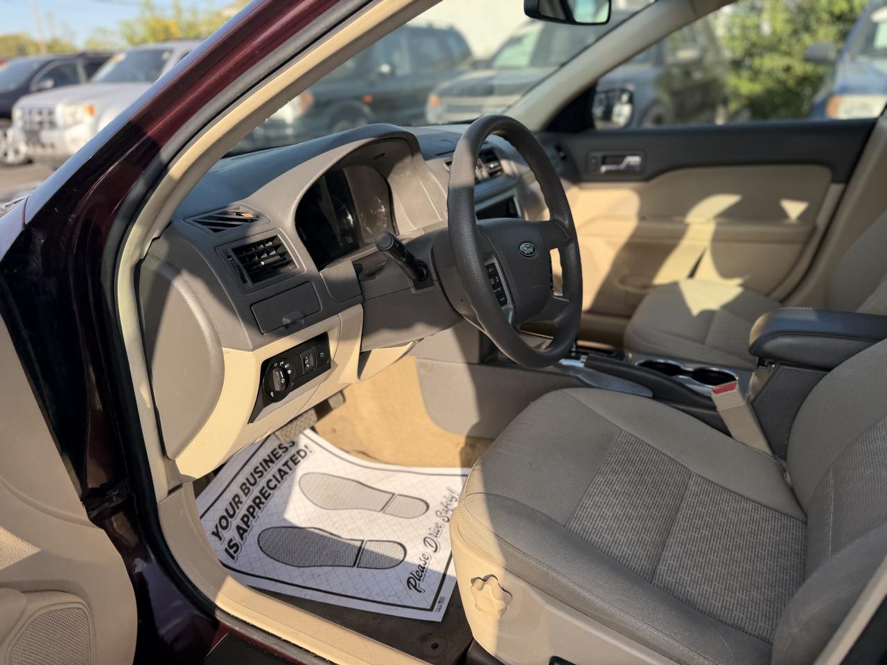 Ford Fusion SE 2012