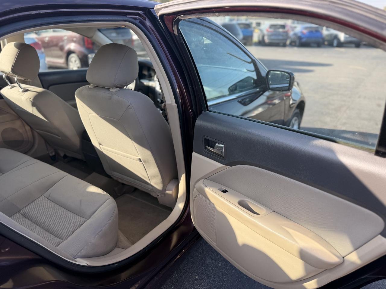 Ford Fusion SE 2012