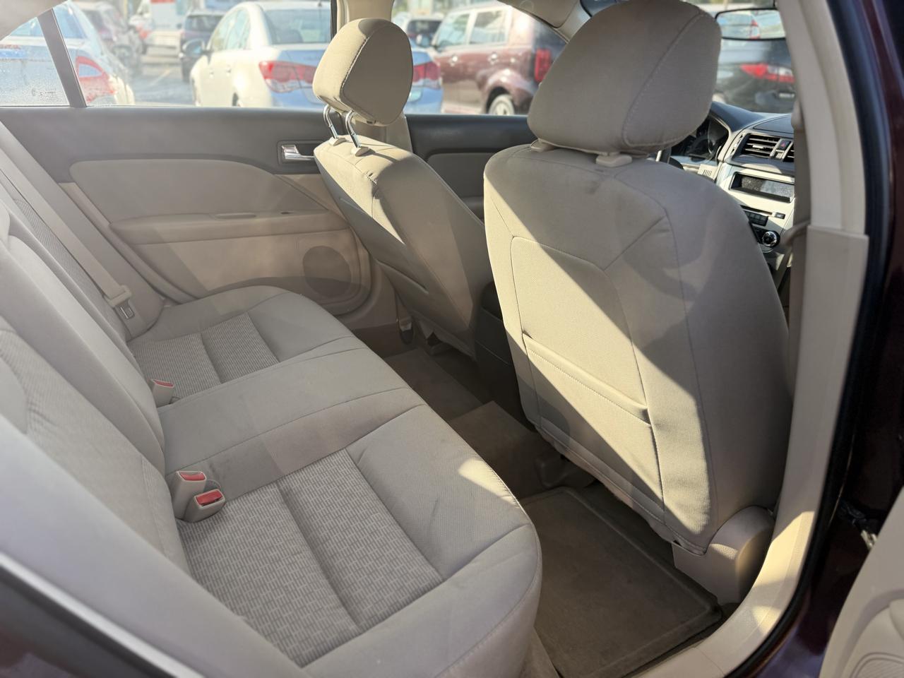 Ford Fusion SE 2012