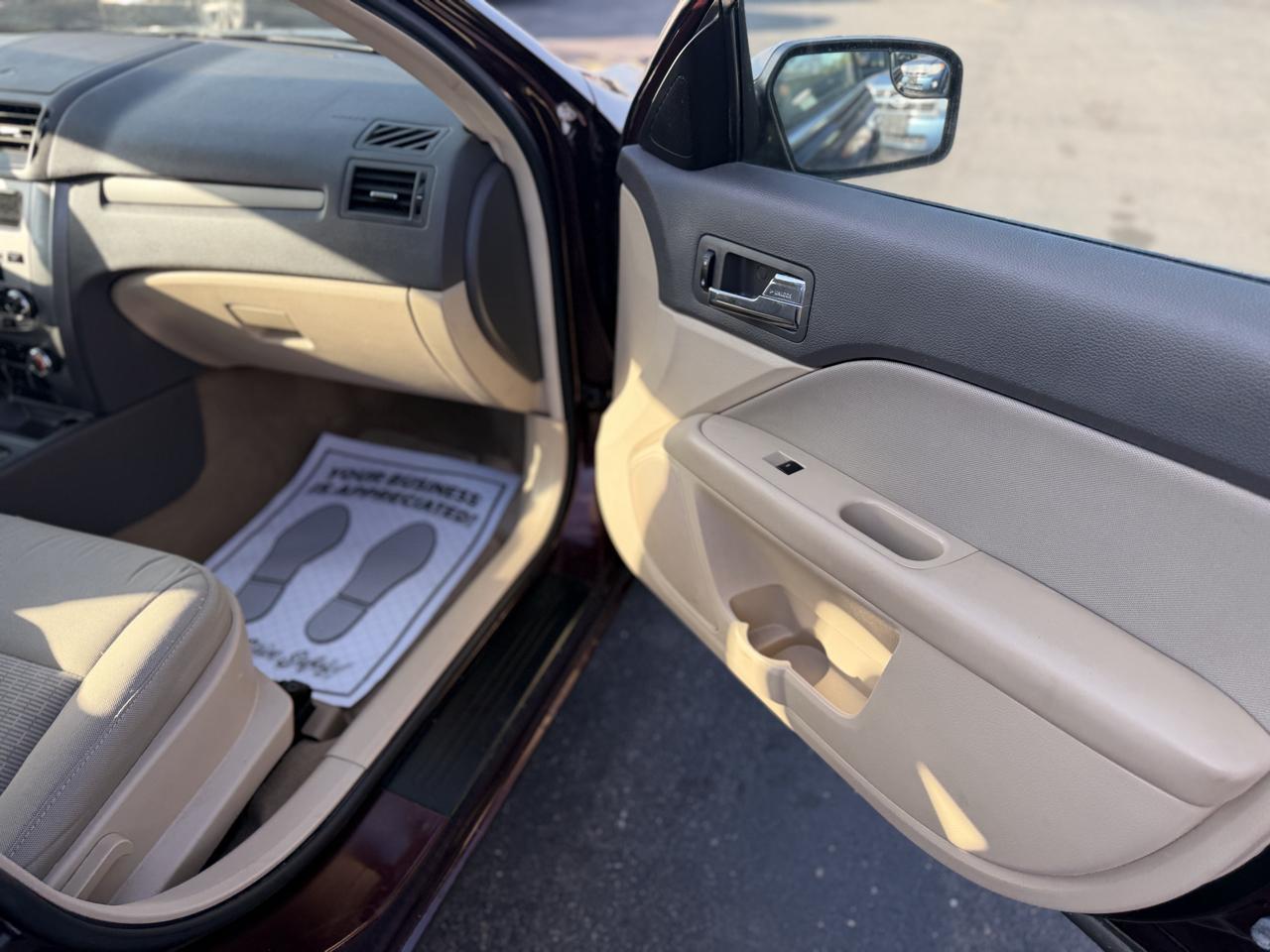Ford Fusion SE 2012