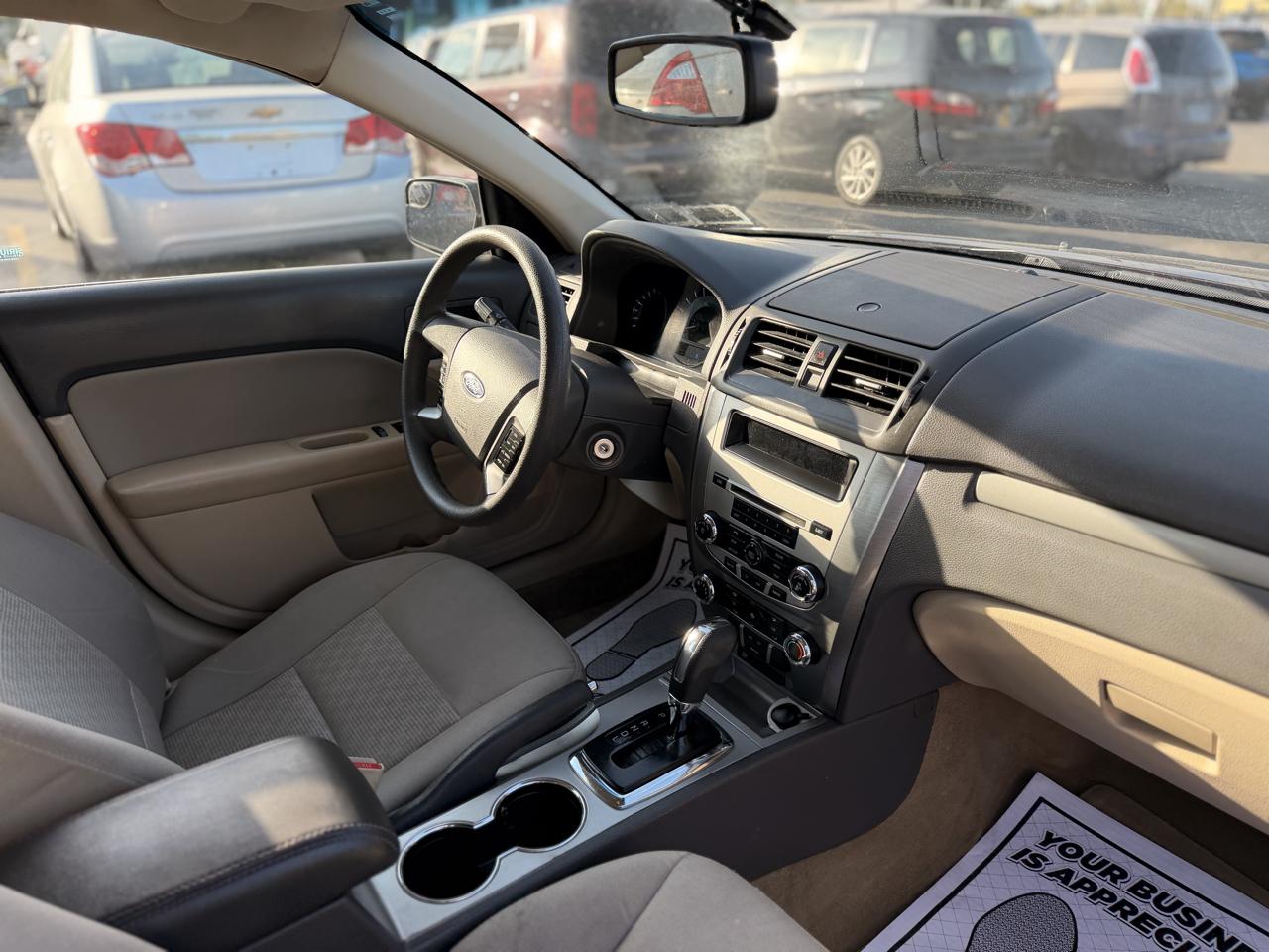 Ford Fusion SE 2012