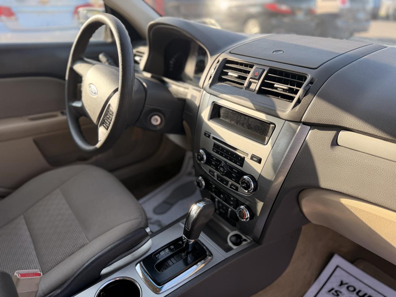Ford Fusion SE 2012