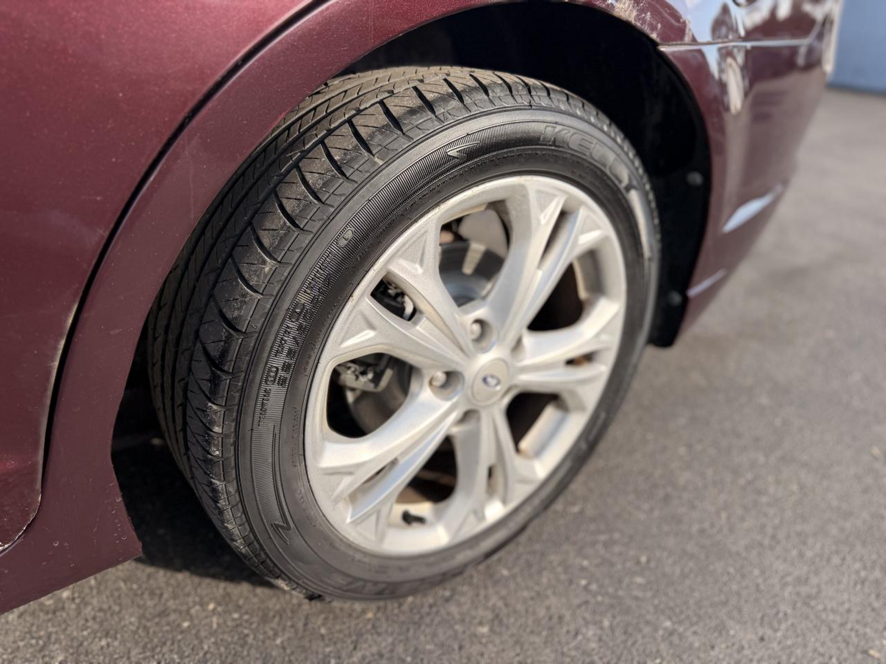 Ford Fusion SE 2012