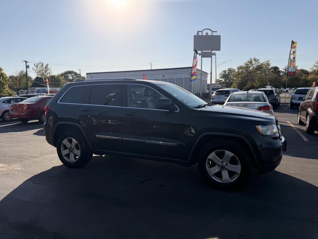 Jeep Grand Cherokee Laredo 4WD 2011