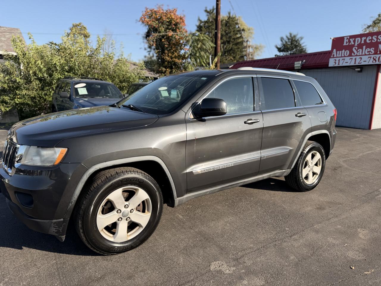 Jeep Grand Cherokee Laredo 4WD 2011