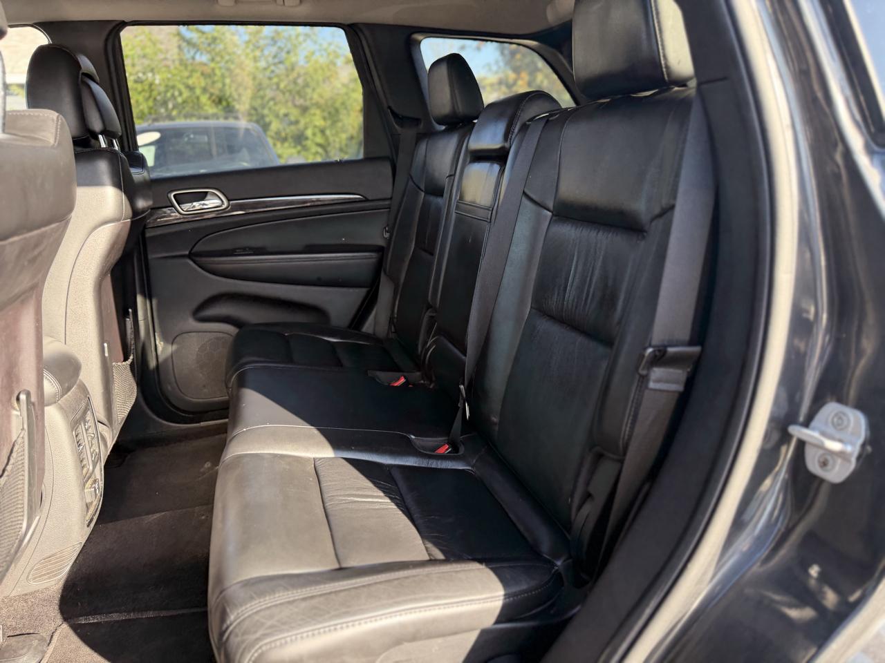 Jeep Grand Cherokee Laredo 4WD 2011